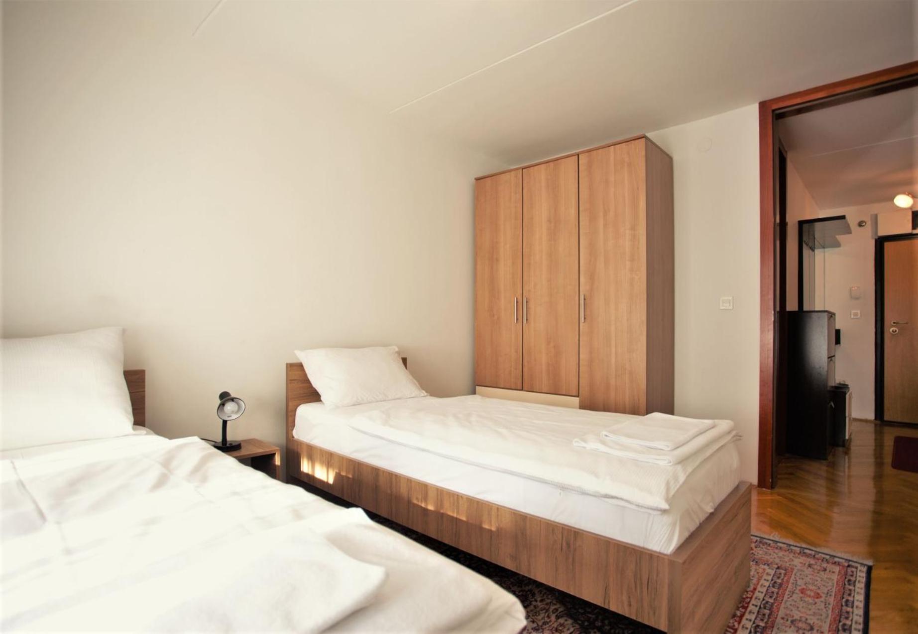 The Parrots Nest Apartman Szarajevó Kültér fotó
